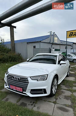 Седан Audi A4 2018 в 