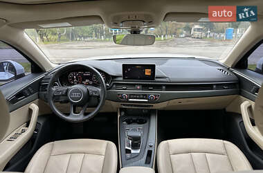 Седан Audi A4 2018 в 