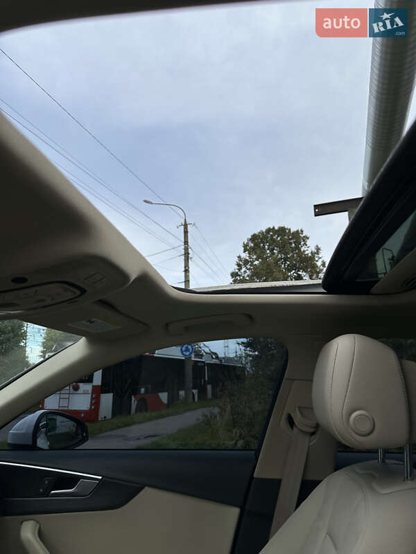 Седан Audi A4 2018 в Луцке