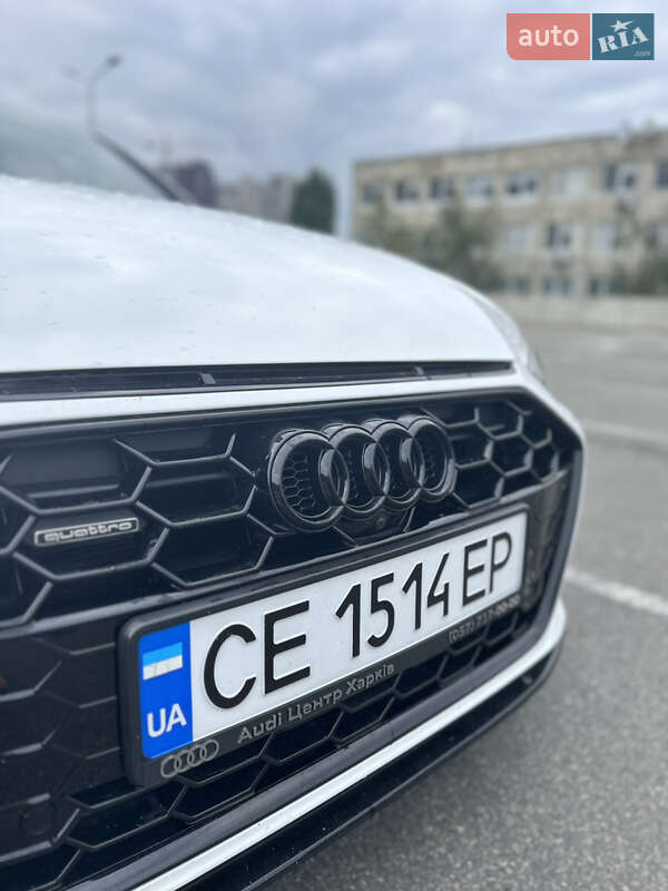 Седан Audi A4 2022 в Киеве
