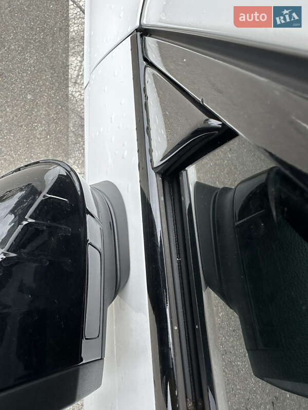 Седан Audi A4 2022 в Киеве