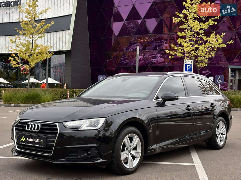 Универсал Audi A4 2017 в Киеве