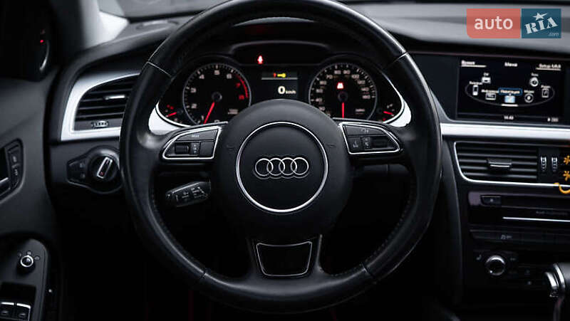 Седан Audi A4 2015 в Киеве