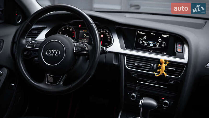 Седан Audi A4 2015 в Киеве
