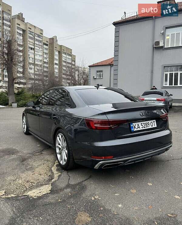 Седан Audi A4 2019 в Киеве