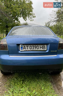 Седан Audi A4 2000 в 