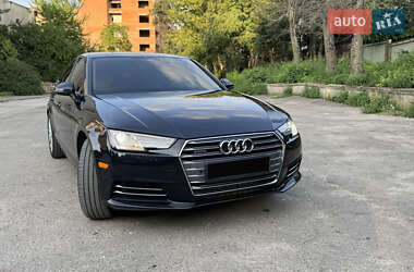 Седан Audi A4 2016 в 
