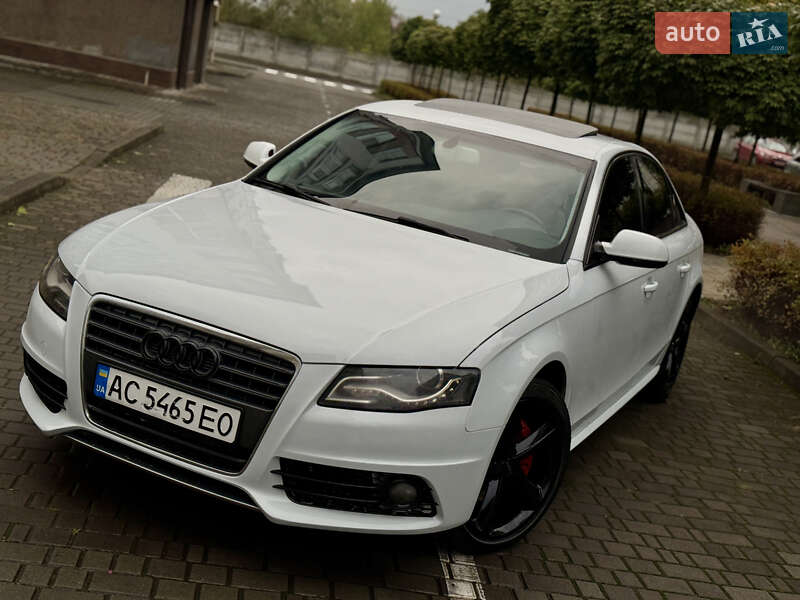 Седан Audi A4 2012 в Ивано-Франковске