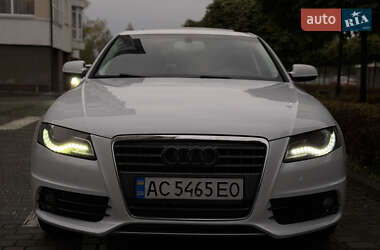 Седан Audi A4 2012 в 