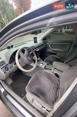 Седан Audi A4 2005 в 