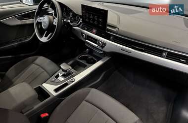 Седан Audi A4 2023 в 