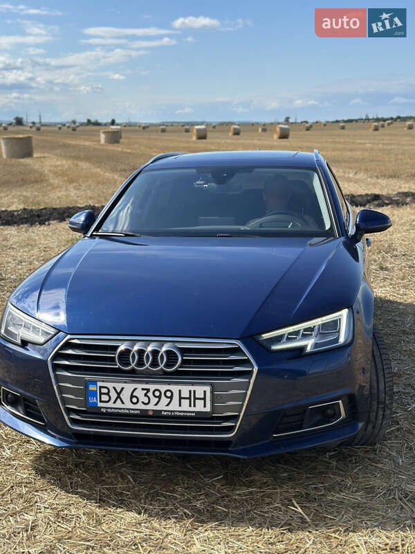 Универсал Audi A4 2018 в 
