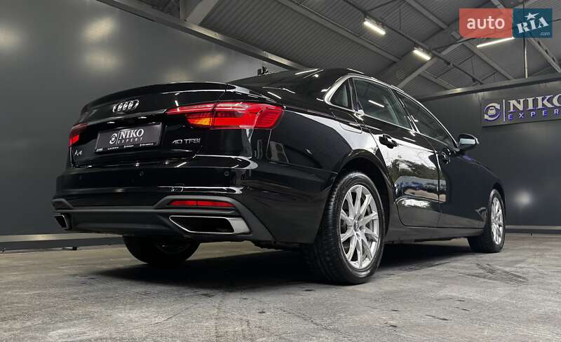 Седан Audi A4 2020 в Киеве