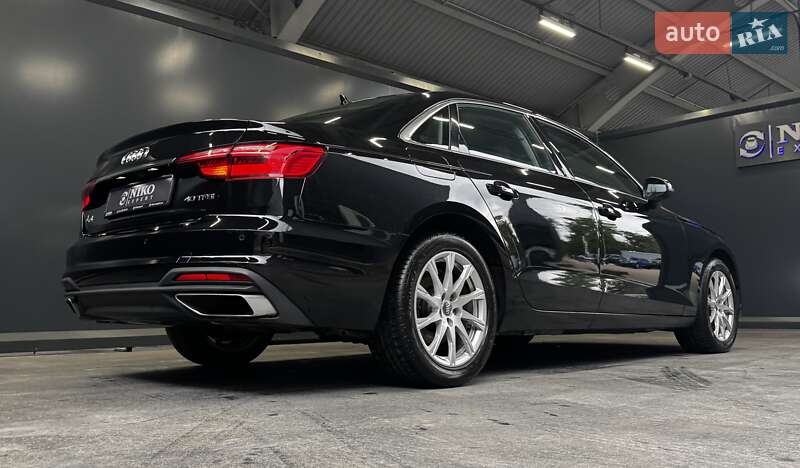 Седан Audi A4 2020 в Киеве
