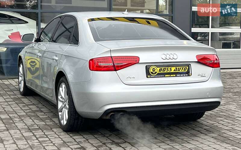 Седан Audi A4 2013 в Ивано-Франковске