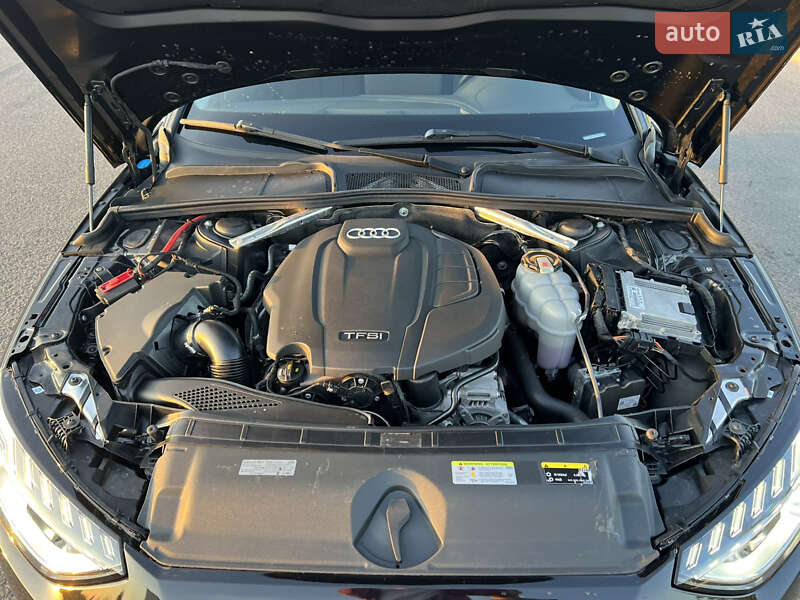 Седан Audi A4 2020 в Киеве