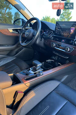 Седан Audi A4 2020 в Киеве