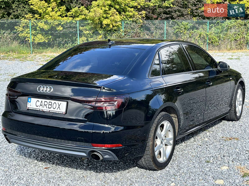 Седан Audi A4 2018 в Львове