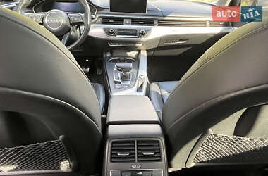 Седан Audi A4 2018 в 