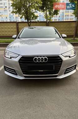 Седан Audi A4 2016 в 