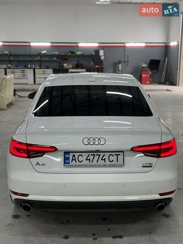 Седан Audi A4 2017 в Любомле
