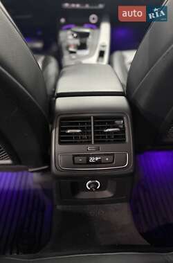 Седан Audi A4 2017 в 