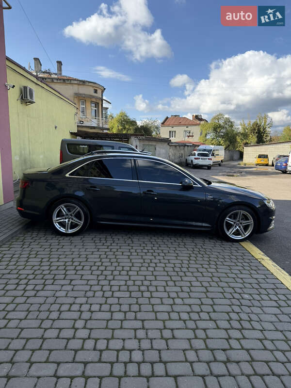 Седан Audi A4 2018 в Львове