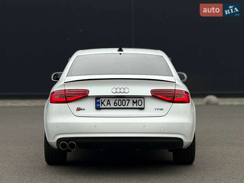 Седан Audi A4 2012 в Киеве