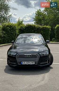 Седан Audi A4 2018 в 