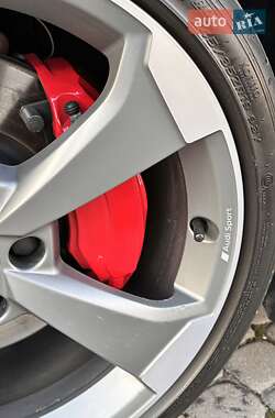 Седан Audi A4 2024 в Львове