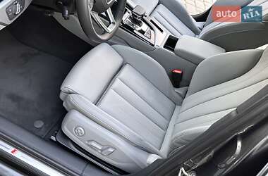 Седан Audi A4 2024 в Львове