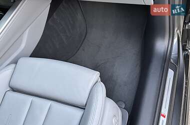 Седан Audi A4 2024 в Львове