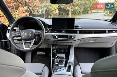 Седан Audi A4 2024 в Львове