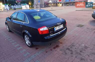 Седан Audi A4 2000 в 