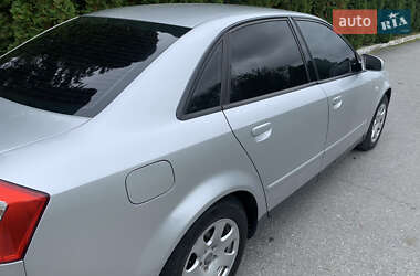 Седан Audi A4 2001 в 