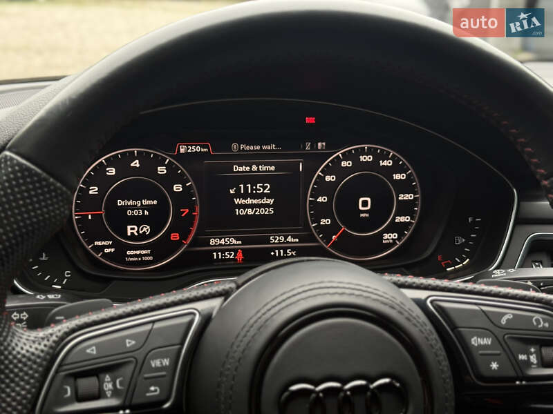 Седан Audi A4 2017 в Ивано-Франковске