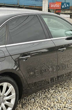 Седан Audi A4 2010 в 