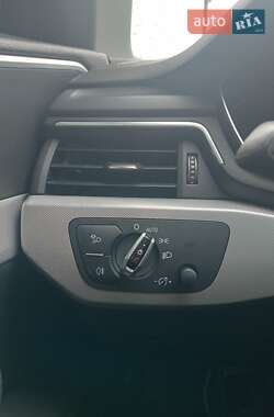Седан Audi A4 2016 в 