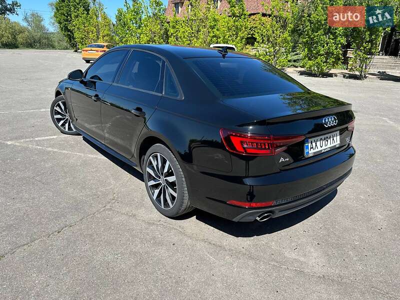 Седан Audi A4 2018 в Харькове