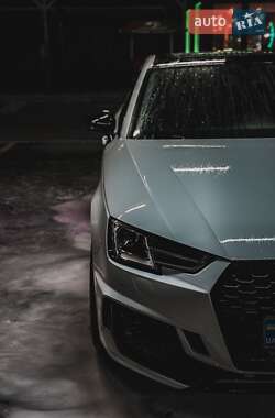 Седан Audi A4 2016 в 
