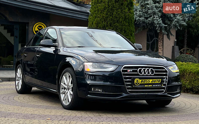 Седан Audi A4 2014 в 