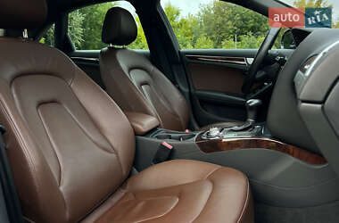 Седан Audi A4 2014 в 