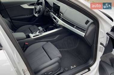 Седан Audi A4 2021 в 