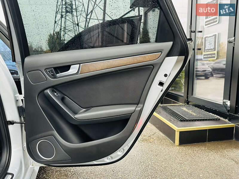 Седан Audi A4 2013 в Харькове