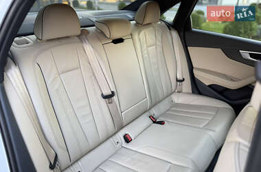 Седан Audi A4 2020 в 
