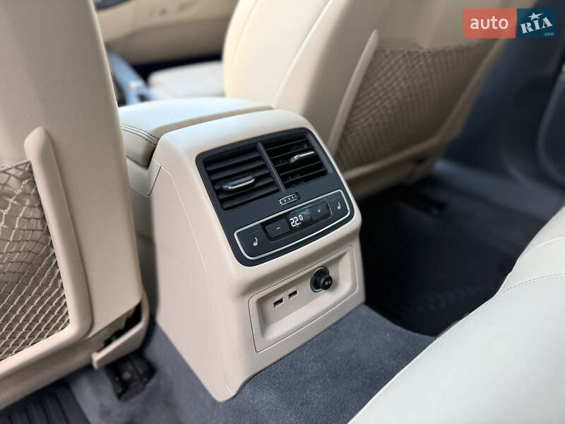 Седан Audi A4 2020 в Луцьку