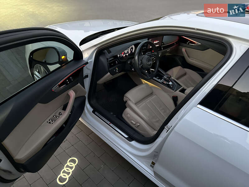 Седан Audi A4 2020 в Луцьку