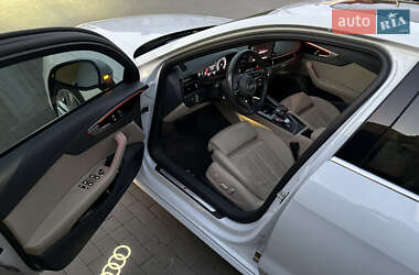 Седан Audi A4 2020 в 