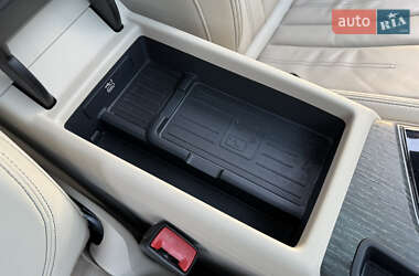 Седан Audi A4 2020 в 