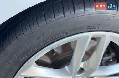 Седан Audi A4 2020 в 
